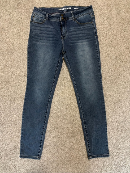 Wallflower Denim - WallFlower The Ultra Fit Skinny Jeans Womens Medium Wash Size 17 Long Stretch